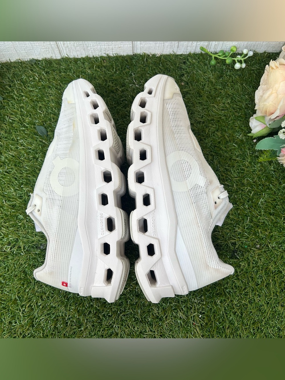 On Running Cloudmonster Void women Sneakers —White | White Sz 6 gently used
$170 - Picture 11 of 16